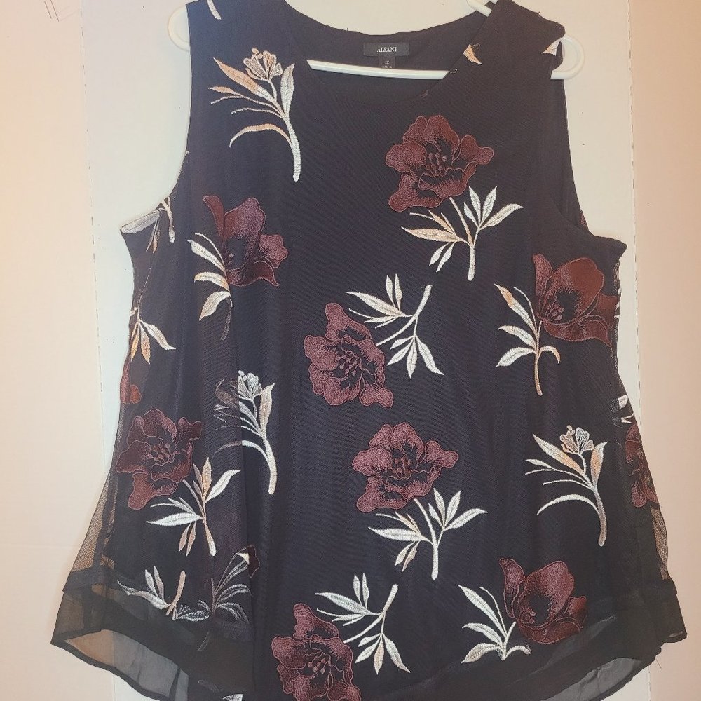 ALFANI Black Floral Embroidered Pointed Hem Blouse Top